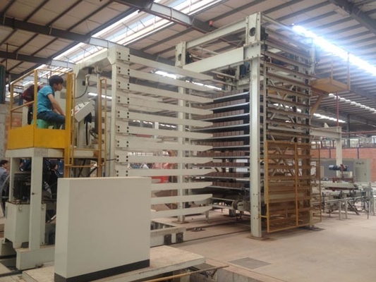 Linha 2,5 de Clay Brick Making Machine Production da lama ~ pressão 2.8MPa expulsando