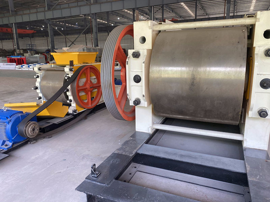 Equipamento de processamento fino automático de Clay Brick Production Line Material do triturador