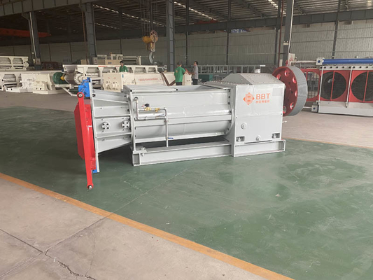 Misturador de Eixo Duplo com Capacidade de Produção de 45-50m3/hr, Diâmetro de Rotação de 550mm e Velocidade de Rotação de 30rpm para Mistura Precisa