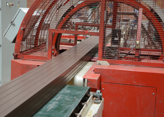 Máquina de corte síncrono Clay Brick Making Machine semi automático da parede de tijolo vermelho