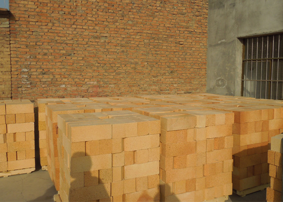 Material básico dos tijolos refratários de Clay Fire Blocks Thermal Insulation da estufa de túnel