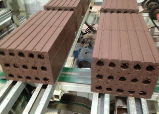 Máquina de Corte de Tijolos de Argila Modelo QTQD-1 com 1254mm de Comprimento e Altura Máxima de Corte de 300mm para Corte Preciso de Paredes de Tijolo