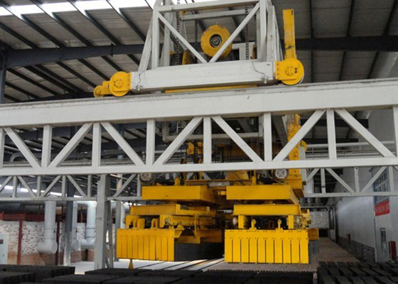 Máquina de empilhamento inteiramente auto do tijolo da argila para a capacidade diferente dos blocos da cavidade