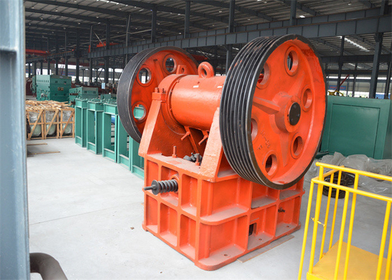 Máquina trituradora de rolos de mandíbula para linha de produção de forno túnel de tijolos de argila