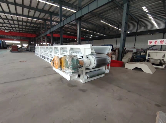 6015×2500×1750 mm TCNL Modelo Brick Box Feeder Machine com 1175 mm Chain Travel Track Center Distance