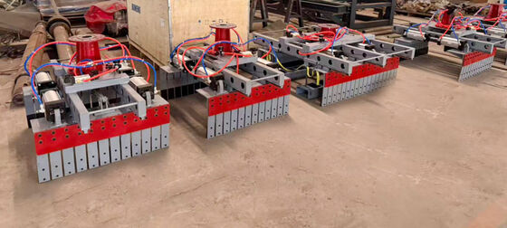 Dispositivo de fixação de robôs totalmente automático para máquina de empilhamento de tijolos de construção personalizada com peso de 520 kg